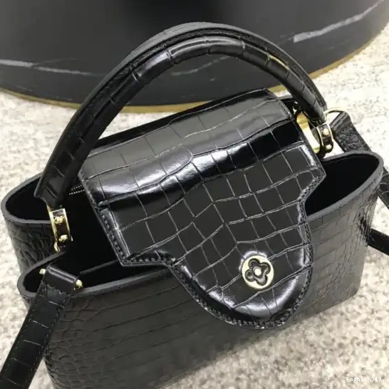 CAPUCINES VUITTON LOUIS PM 0412